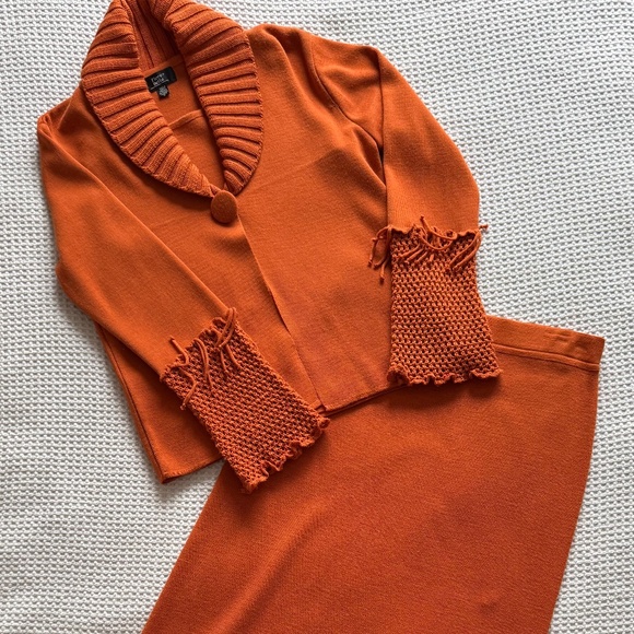 Vtg Wool-Blend Knit Orange Monochromatic 3-Piece Women's Set with Fringe Size M - Picture 1 of 14